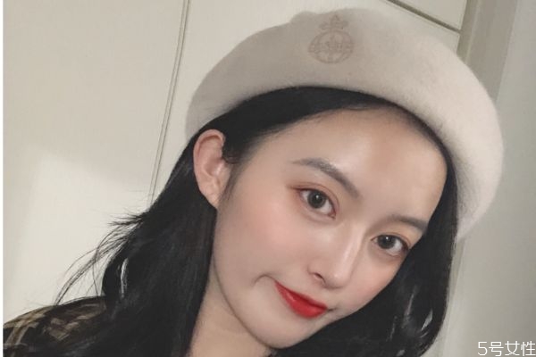 毛呢帽子怎么挑選 怎么知道自己適合什么帽子 毛呢帽子怎么挑選 怎么知道自己適合什么帽子