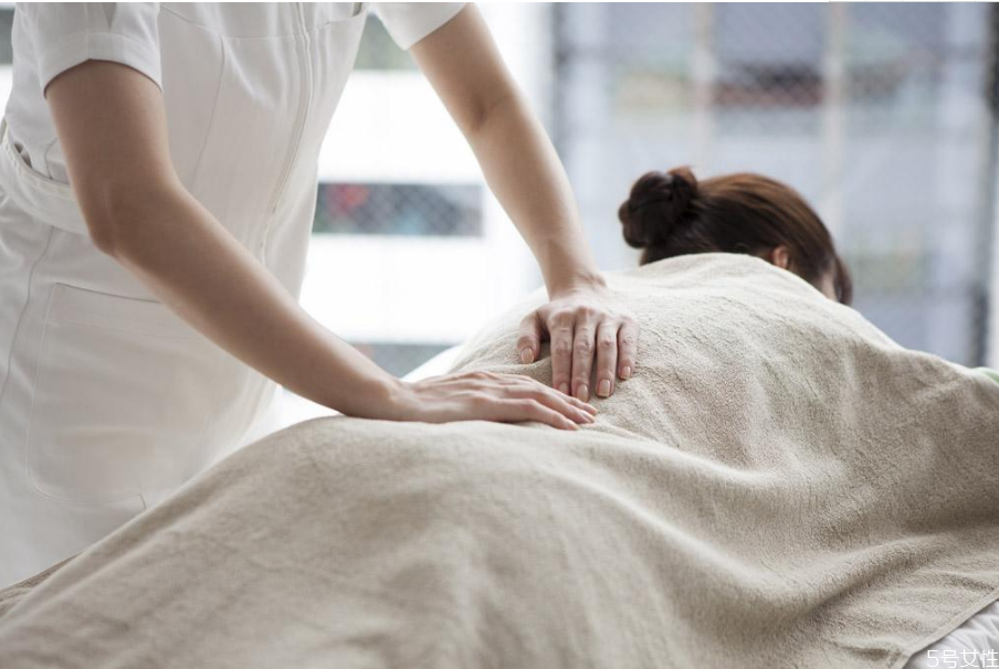 推拿哪個(gè)部位治痛經(jīng) 痛經(jīng)推拿注意事項(xiàng)