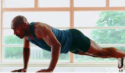 男生腿毛太多有必要剃嗎 男生剃腿毛的危害 男生腿毛太多有必要剃嗎 男生剃腿毛的危害