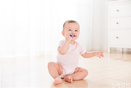 兒童咽喉皰疹能自愈嗎 如何預(yù)防寶寶長(zhǎng)皰疹 兒童咽喉皰疹能自愈嗎 如何預(yù)防寶寶長(zhǎng)皰疹