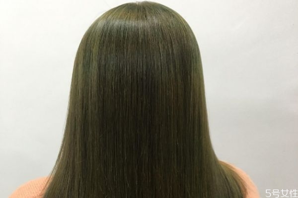 不用漂可以染悶青色嗎 染過(guò)紅色能染悶青色嗎 不用漂可以染悶青色嗎 染過(guò)紅色能染悶青色嗎