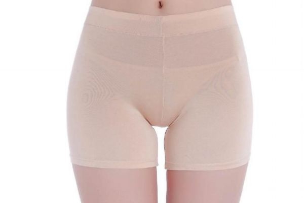 穿安全褲還需要穿內(nèi)褲嗎 穿絲襪里面還用穿東西嗎 穿安全褲還需要穿內(nèi)褲嗎 穿絲襪里面還用穿東西嗎