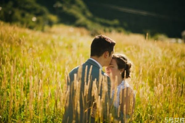 婚姻出現(xiàn)危機(jī)如何修復(fù) 如何處理婚姻中的冷暴力 婚姻出現(xiàn)危機(jī)如何修復(fù) 如何處理婚姻中的冷暴力