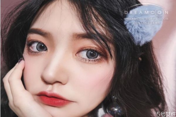 小眼睛美瞳買大了怎么辦 眼睛小的人適合戴多大的美瞳 小眼睛美瞳買大了怎么辦 眼睛小的人適合戴多大的美瞳