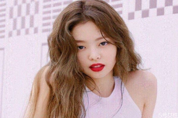 臉部缺水的主要表現(xiàn) 臉部過敏的表現(xiàn) 臉部缺水的主要表現(xiàn) 臉部過敏的表現(xiàn)