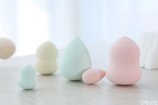 葫蘆粉撲第一次怎么用 使用葫蘆粉撲的注意事項 葫蘆粉撲第一次怎么用 使用葫蘆粉撲的注意事項