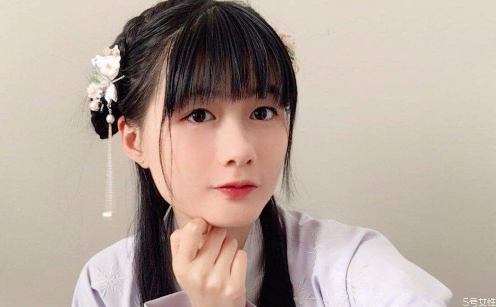 漢服編發(fā)教程 簡單易學(xué)的漢服發(fā)型 漢服編發(fā)教程 簡單易學(xué)的漢服發(fā)型