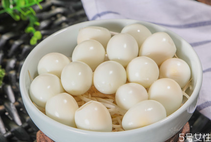 小孩吃鵪鶉蛋會導致性早熟嗎 寶寶天天吃鵪鶉蛋好嗎 小孩吃鵪鶉蛋會導致性早熟嗎 寶寶天天吃鵪鶉蛋好嗎