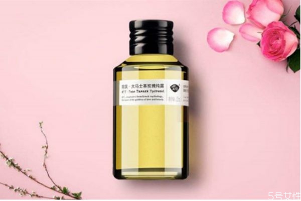 純露要避光嗎 純露為什么避光保存 純露要避光嗎 純露為什么避光保存