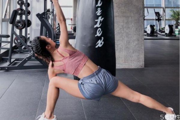 運動內衣有必要買嗎 運動文胸沒胸墊怎么辦