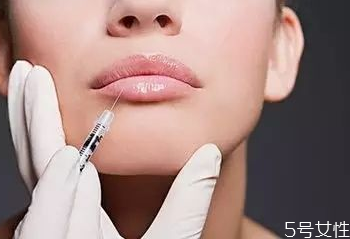 玻尿酸豐唇后可以喝酒嗎 豐唇后多久可以吃火鍋 玻尿酸豐唇后可以喝酒嗎 豐唇后多久可以吃火鍋