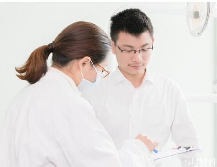 長(zhǎng)期吃太撐會(huì)有什么影響 吃撐了快速消化小竅門