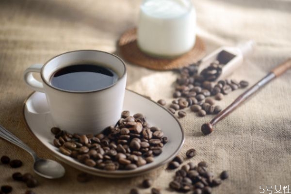 咖啡加鹽可以壯陽(yáng)嗎 咖啡加鹽有什么作用 咖啡加鹽可以壯陽(yáng)嗎 咖啡加鹽有什么作用