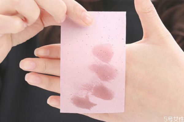 吸油紙會(huì)讓臉部越來(lái)越油嗎 吸油紙會(huì)把妝吸掉嗎 吸油紙會(huì)讓臉部越來(lái)越油嗎 吸油紙會(huì)把妝吸掉嗎