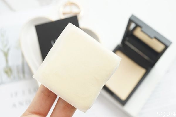 吸油紙可以放微波爐嗎 吸油紙好還是吸油筆好 吸油紙可以放微波爐嗎 吸油紙好還是吸油筆好