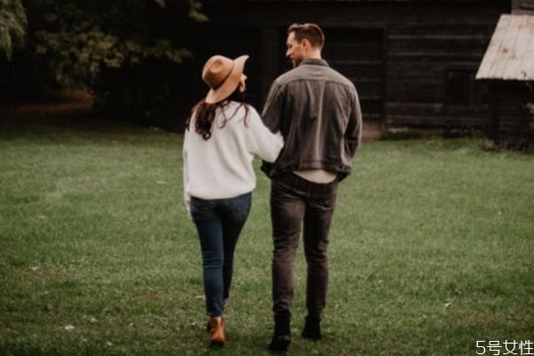 女人出軌說謊最準的表現(xiàn) 女人出軌了最常說的話