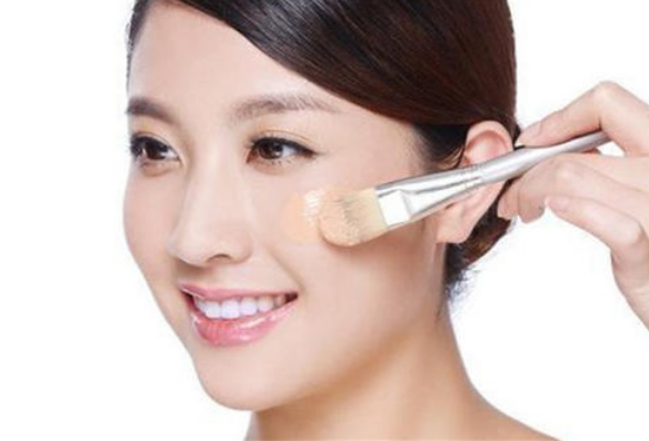 氣墊bb使用方法是什么 氣墊bb和bb霜的區(qū)別 氣墊bb使用方法是什么 氣墊bb和bb霜的區(qū)別