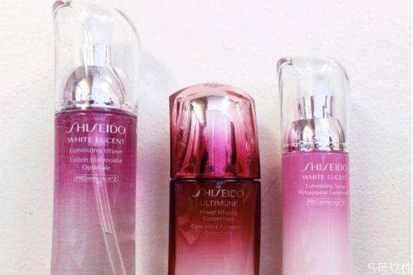 化妝水能舒緩肌膚嗎 化妝水能保濕嗎 化妝水能舒緩肌膚嗎 化妝水能保濕嗎