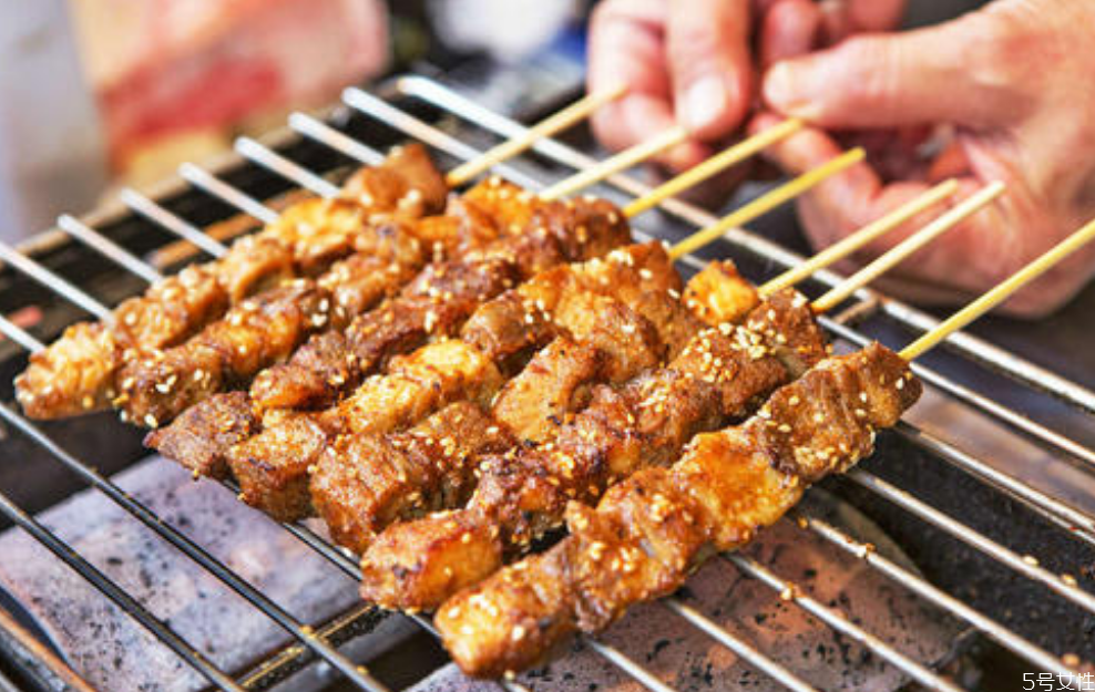 燒烤吃素菜會(huì)長(zhǎng)胖嗎 燒烤吃什么熱量低 燒烤吃素菜會(huì)長(zhǎng)胖嗎 燒烤吃什么熱量低