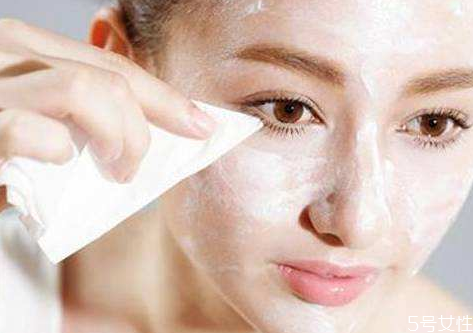 卸妝巾可以天天用嗎 經(jīng)常用卸妝巾好嗎 卸妝巾可以天天用嗎 經(jīng)常用卸妝巾好嗎