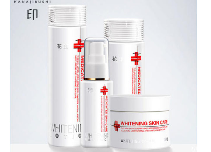 藥妝和普通護膚品有何區(qū)別 什么樣的人適合用藥妝護膚品 藥妝和普通護膚品有何區(qū)別 什么樣的人適合用藥妝護膚品