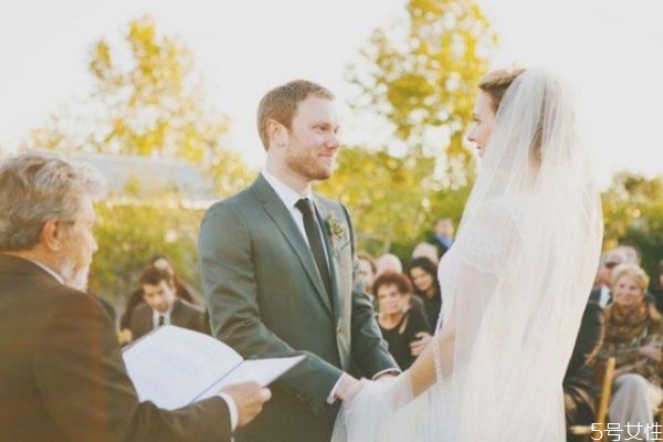 訂婚前要準(zhǔn)備什么 訂婚前準(zhǔn)備事項