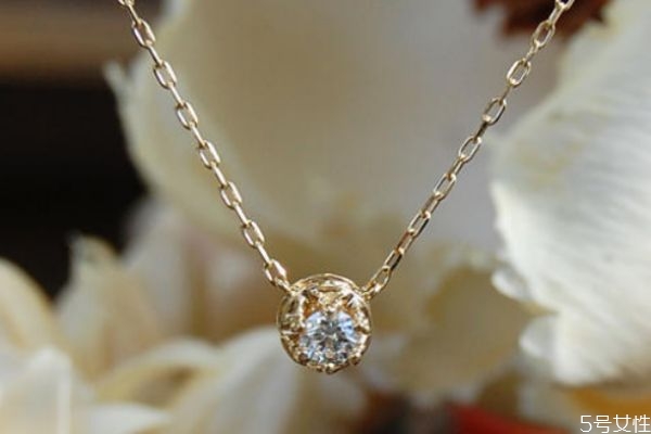 鉆石項(xiàng)鏈的寓意 鉆石項(xiàng)鏈的象征 鉆石項(xiàng)鏈的寓意 鉆石項(xiàng)鏈的象征