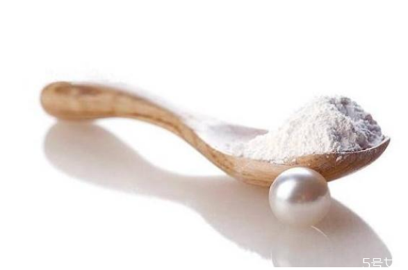 珍珠粉面膜會(huì)堵塞毛孔嗎 珍珠粉面膜什么時(shí)候做效果最好 珍珠粉面膜會(huì)堵塞毛孔嗎 珍珠粉面膜什么時(shí)候做效果最好