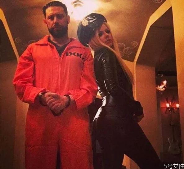 萬圣節(jié)怎么化妝 萬圣節(jié)簡單好看妝容 萬圣節(jié)怎么化妝 萬圣節(jié)簡單好看妝容