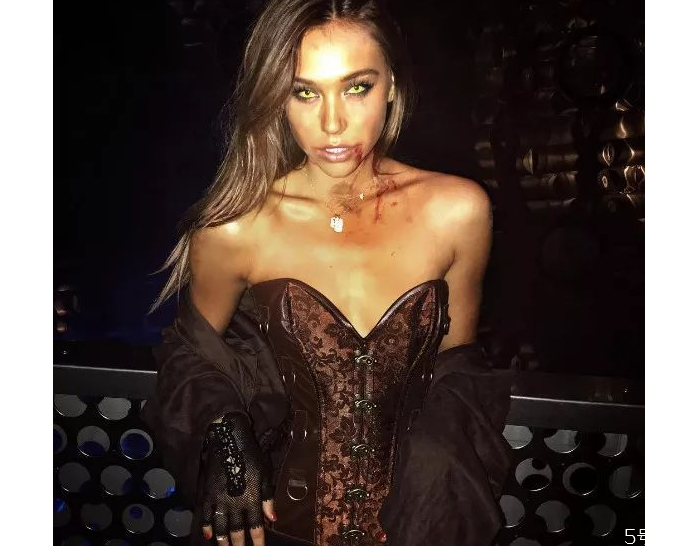 萬圣節(jié)怎么化妝 萬圣節(jié)簡單好看妝容 萬圣節(jié)怎么化妝 萬圣節(jié)簡單好看妝容