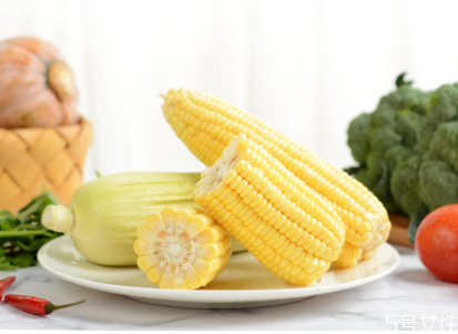 微波爐熱玉米幾分鐘 微波爐熱玉米會爆炸嗎 微波爐熱玉米幾分鐘 微波爐熱玉米會爆炸嗎