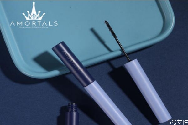 棕色睫毛膏會看出來嗎 棕色睫毛膏自然嗎 棕色睫毛膏會看出來嗎 棕色睫毛膏自然嗎