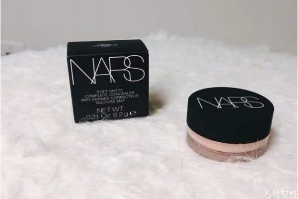 五色遮瑕膏分別遮什么 凸起的痘痘怎么遮 五色遮瑕膏分別遮什么 凸起的痘痘怎么遮