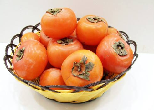 澀柿子能吃嗎 柿子怎么去澀最快最甜 澀柿子能吃嗎 柿子怎么去澀最快最甜