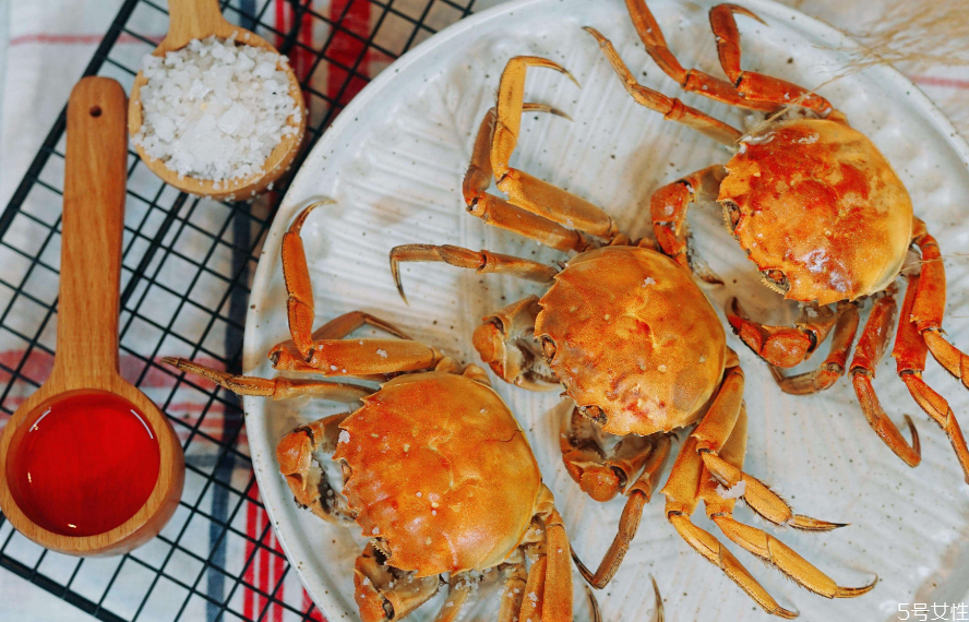 螃蟹蟹黃是稀的熟了沒 蟹黃是稀的可以吃嗎 螃蟹蟹黃是稀的熟了沒 蟹黃是稀的可以吃嗎