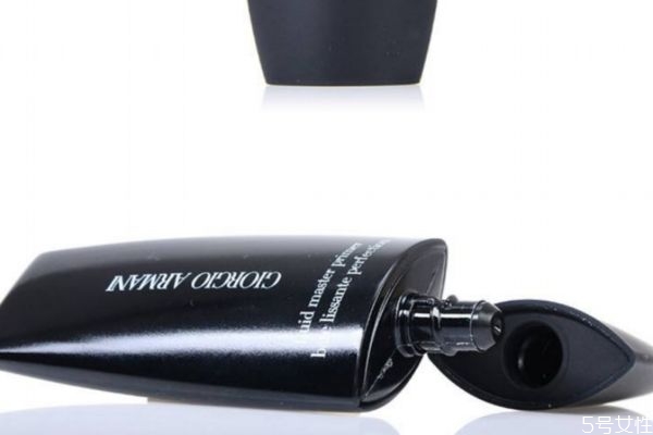 底妝露和粉底液是一樣么 底妝露是粉底液?jiǎn)? alt=