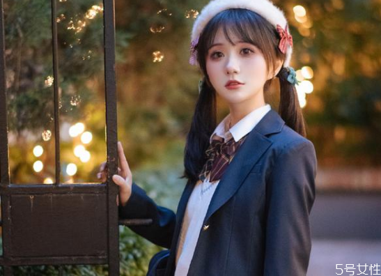 jk炸褶和不炸褶的區(qū)別 jk制服如何避免炸褶問題 jk炸褶和不炸褶的區(qū)別 jk制服如何避免炸褶問題