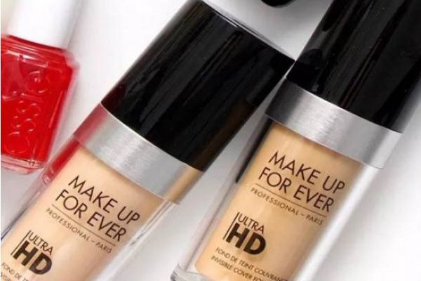 如何判斷粉質是否細膩 粉質細膩的粉底液推薦 如何判斷粉質是否細膩 粉質細膩的粉底液推薦