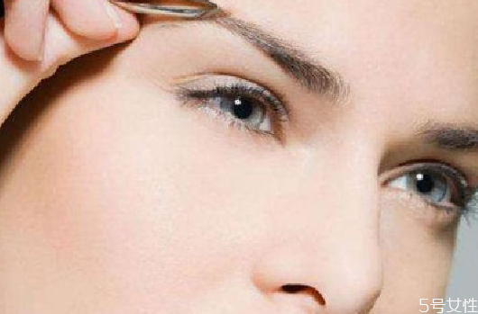 紋眉容易褪色嗎 眉毛做壞了要怎么褪色 紋眉容易褪色嗎 眉毛做壞了要怎么褪色