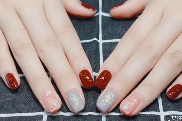 涂指甲油要注意什么 保存指甲油的注意事項 涂指甲油要注意什么 保存指甲油的注意事項