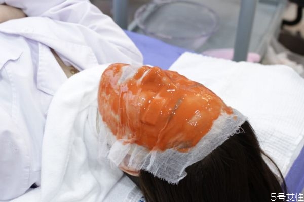 軟膜粉敷完之后要洗么 軟膜粉需要敷多久 軟膜粉敷完之后要洗么 軟膜粉需要敷多久