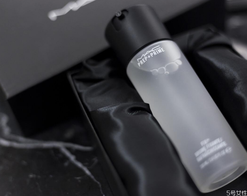 瑪麗黛佳定妝噴霧好用嗎 哪個牌子的定妝噴霧效果好 瑪麗黛佳定妝噴霧好用嗎 哪個牌子的定妝噴霧效果好