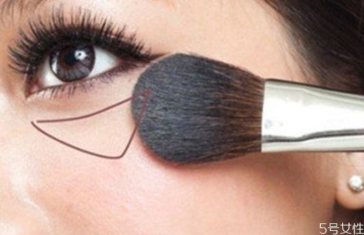 高光刷怎么用 熱門(mén)的高光產(chǎn)品有哪些