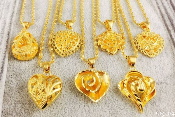 925項(xiàng)鏈?zhǔn)墙鸬倪€是銀的 s925項(xiàng)鏈一般多少錢 925項(xiàng)鏈?zhǔn)墙鸬倪€是銀的 s925項(xiàng)鏈一般多少錢