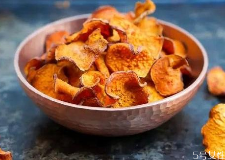 無(wú)油紅薯片怎么做好吃 烤箱怎么烤紅薯片