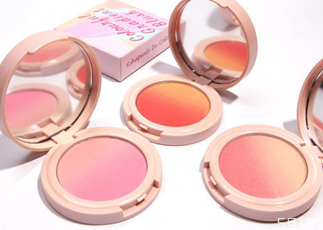 國產(chǎn)腮紅哪個(gè)牌子好用 貧民窟女孩必備腮紅