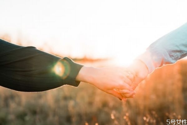 怎么讓老公和小三鬧矛盾 聰明的女人結(jié)束婚外情