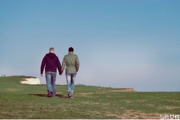 怎樣和老公增進(jìn)感情 如何能讓夫妻關(guān)系更好 怎樣和老公增進(jìn)感情 如何能讓夫妻關(guān)系更好