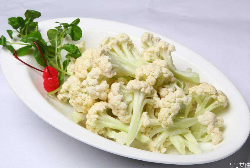 花菜爛了一點還能吃嗎 花菜有點黃了還能吃嗎 花菜爛了一點還能吃嗎 花菜有點黃了還能吃嗎