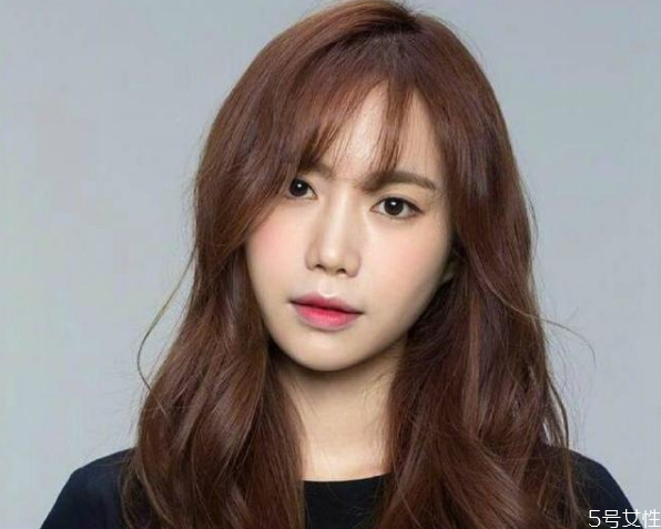 染什么顏色頭發(fā)掉色慢 如何讓頭發(fā)顏色保持更久 染什么顏色頭發(fā)掉色慢 如何讓頭發(fā)顏色保持更久